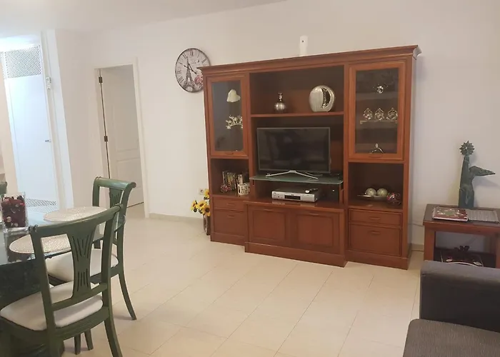 The Heights English Home